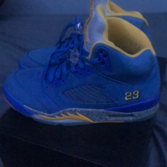 Jordan 5 “Laney” - Picture 3 of 6